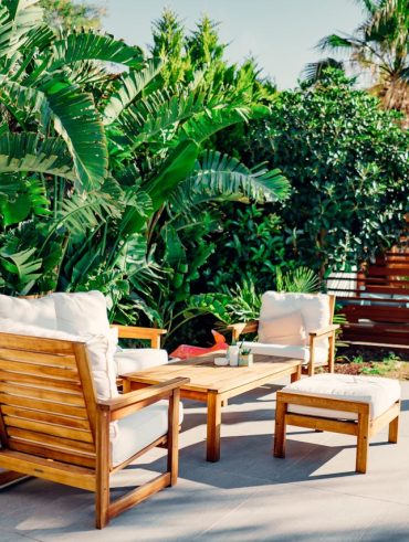 Entretien d'un salon de jardin en palettes
