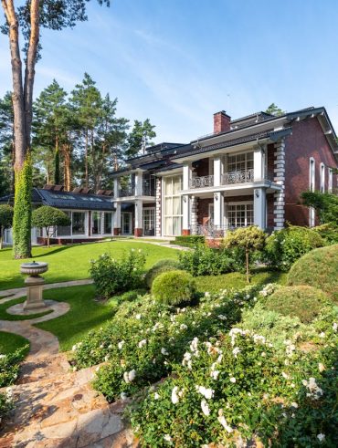 techniques et conseils pour Créer un jardin méditerranéen moderne