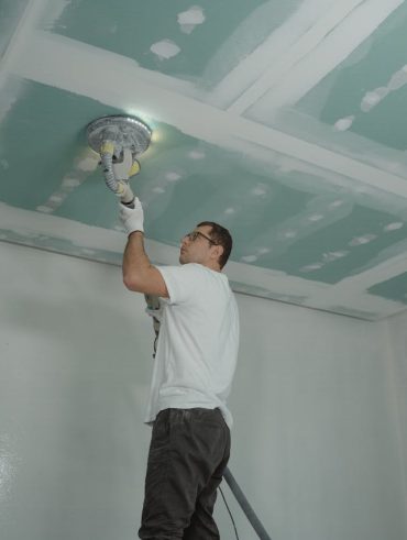 ce qu'il faut savoir sur le Coût de la rénovation d'un plafond de 10m2